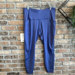 All in motion leggings.